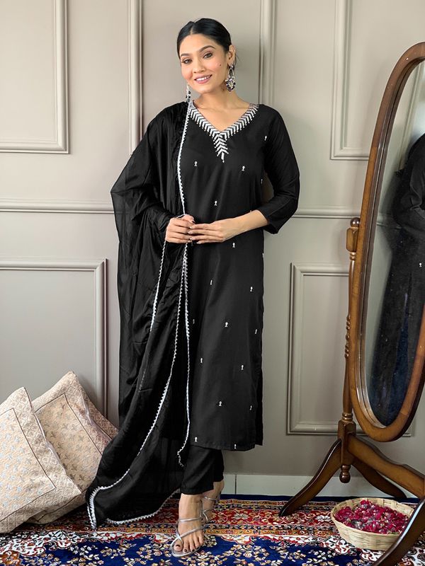 Black Embroidered Kurta Sets