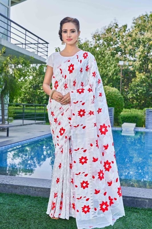 White Color Silk Cotton Wevon Thread Designer Ethnic Casual Looks Saree