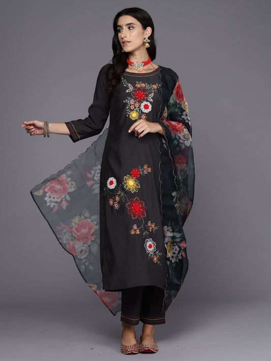 Women Grey Embroidered Straight Kurta Trousers With Dupatta Set