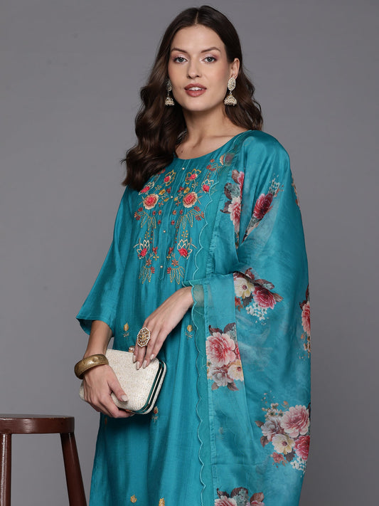 Women Sea Green Embroidered Straight Kurta Trousers With Dupatta Set