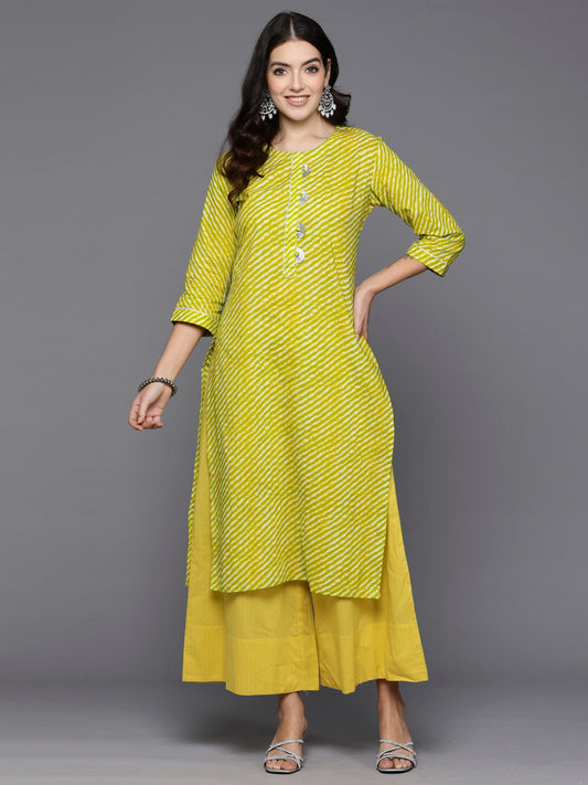 Women Green Printed Straight Kurtas