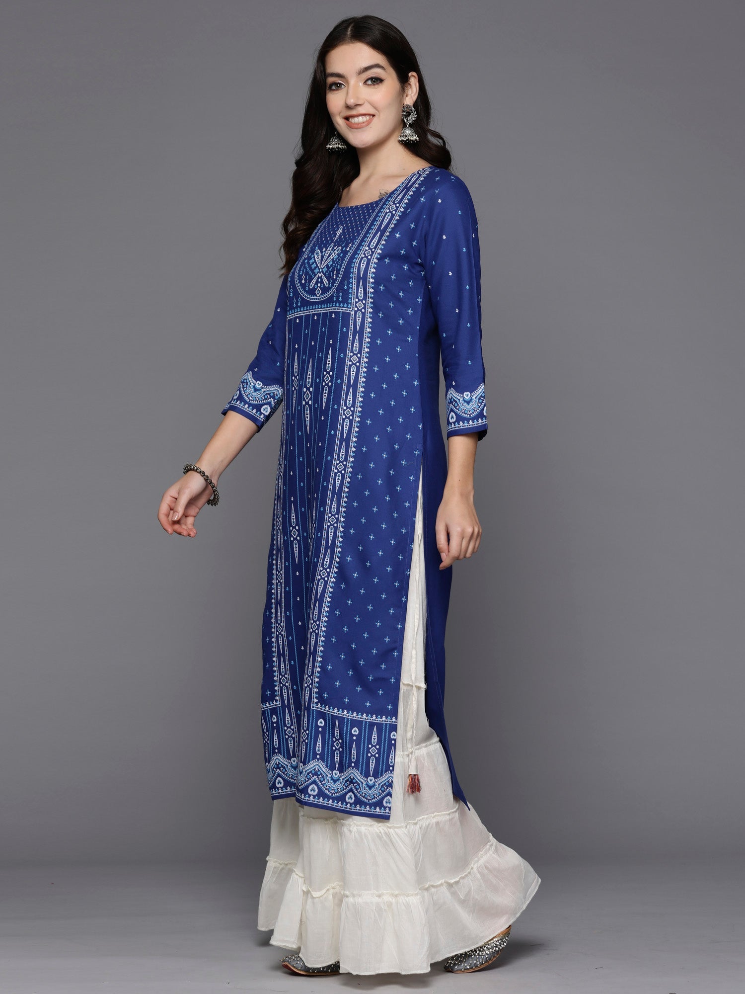 Women Blue Printed Straight Kurtas