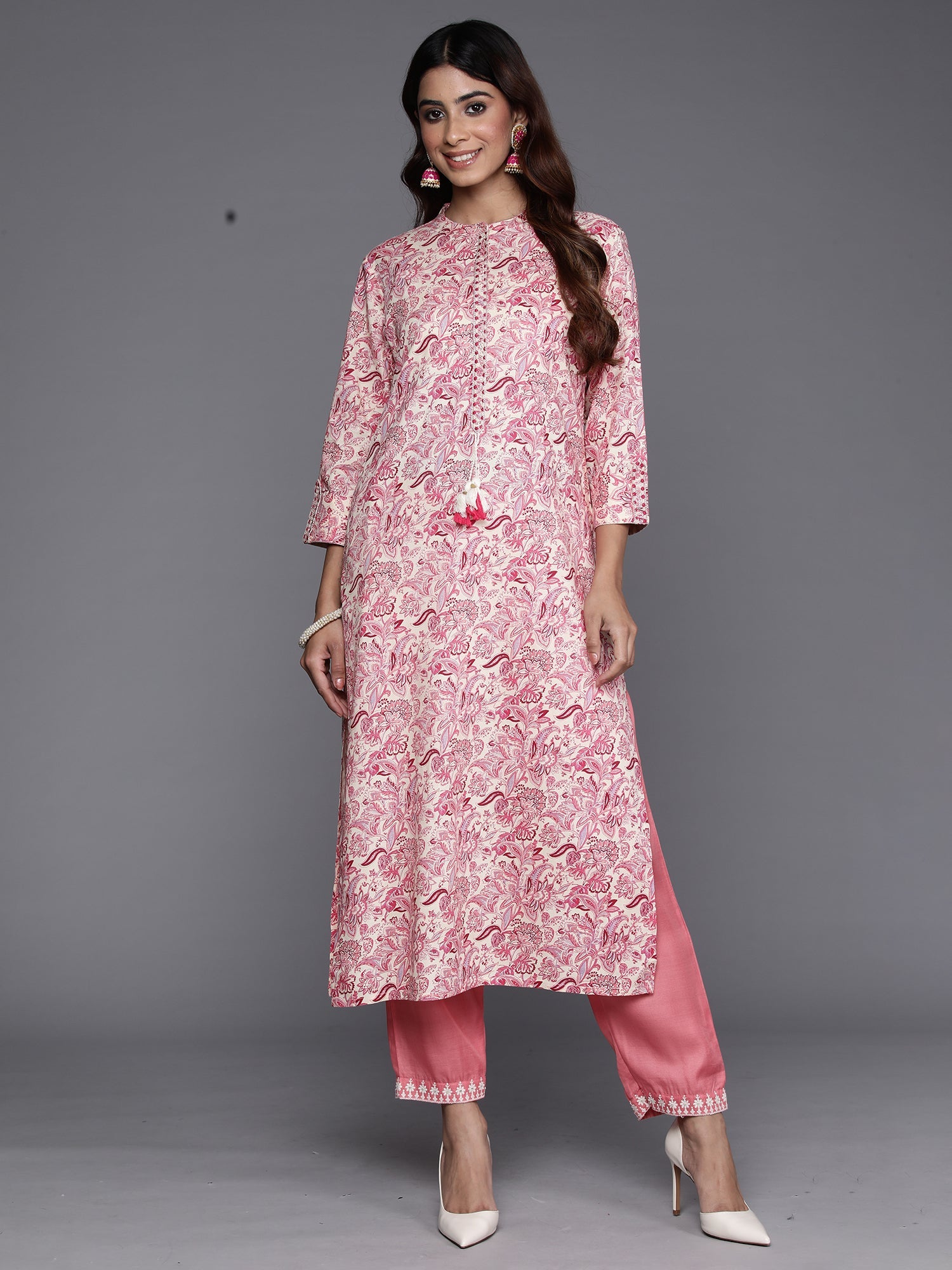 Women Pink Printed Straight Kurtas