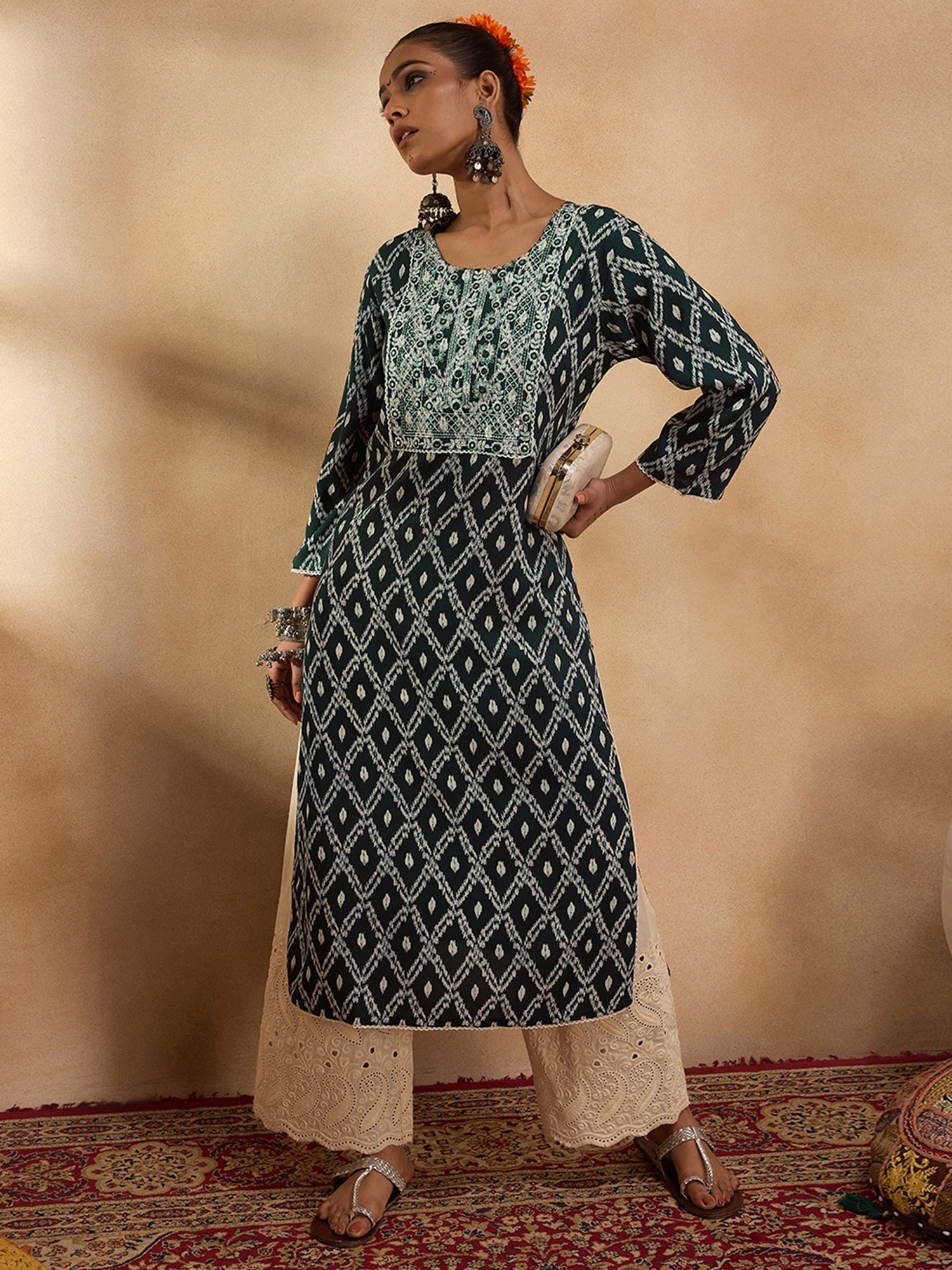 Women Green Printed Straight Kurtas