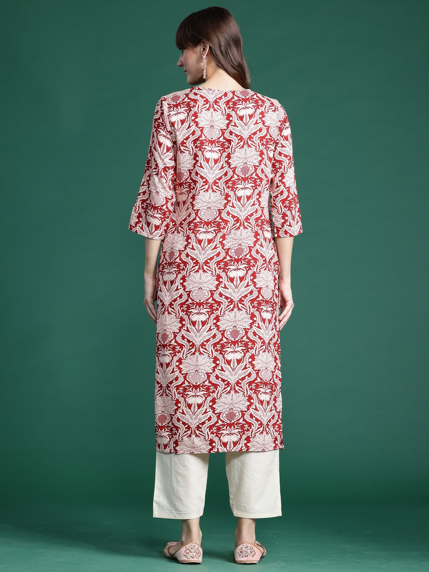 Women Red Printed Straight Kurtas