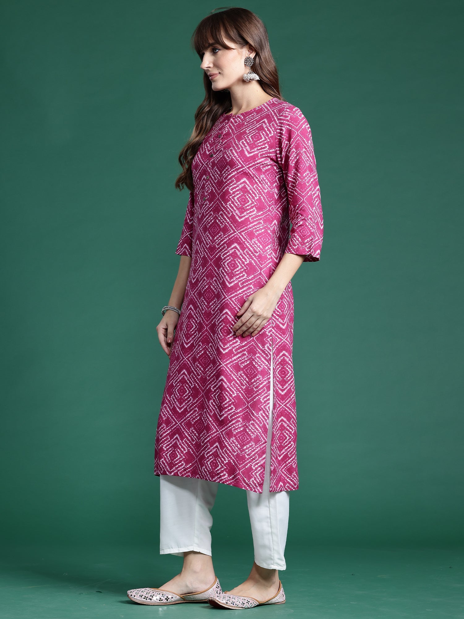 Women Pink Printed Straight Kurtas