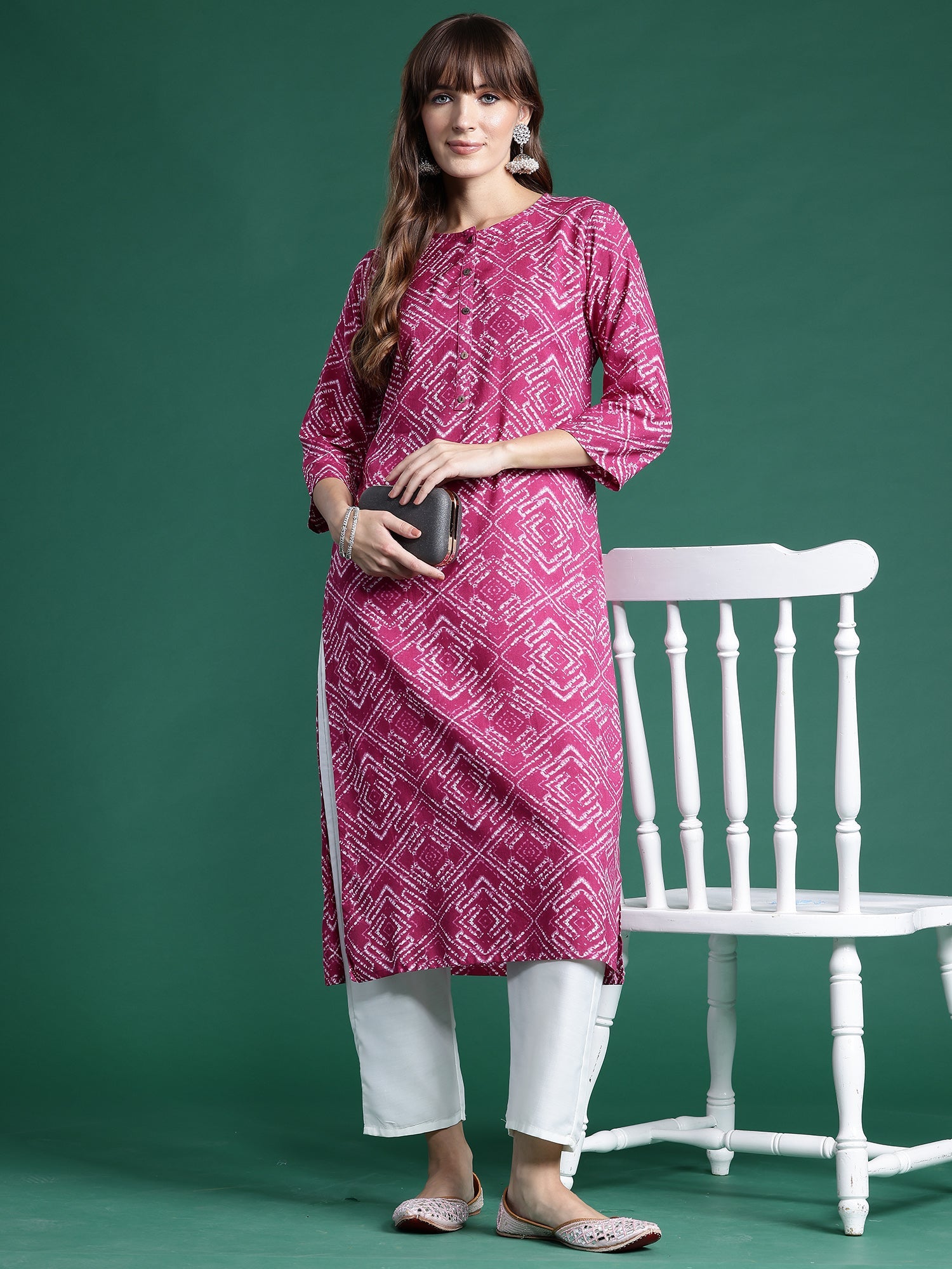 Women Pink Printed Straight Kurtas