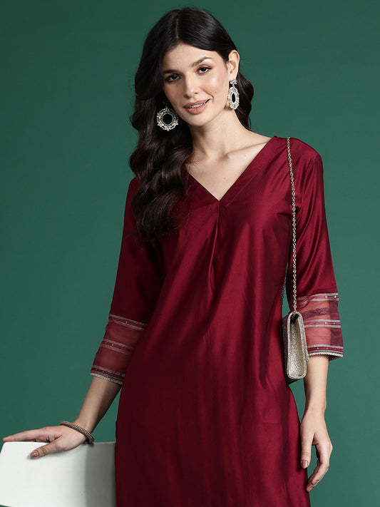 Women Burgundy Self Design Straight Kurta Trousers  Set