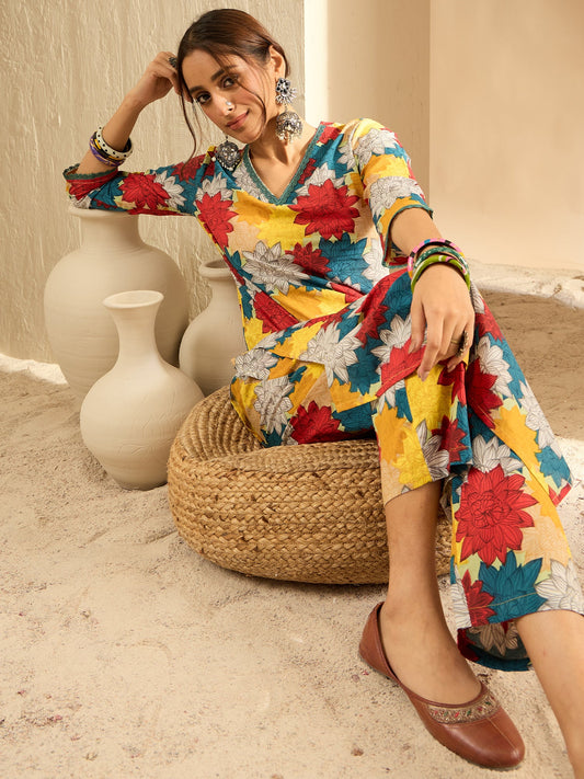 Women Multi Printed Straight Kurta Trousers Set