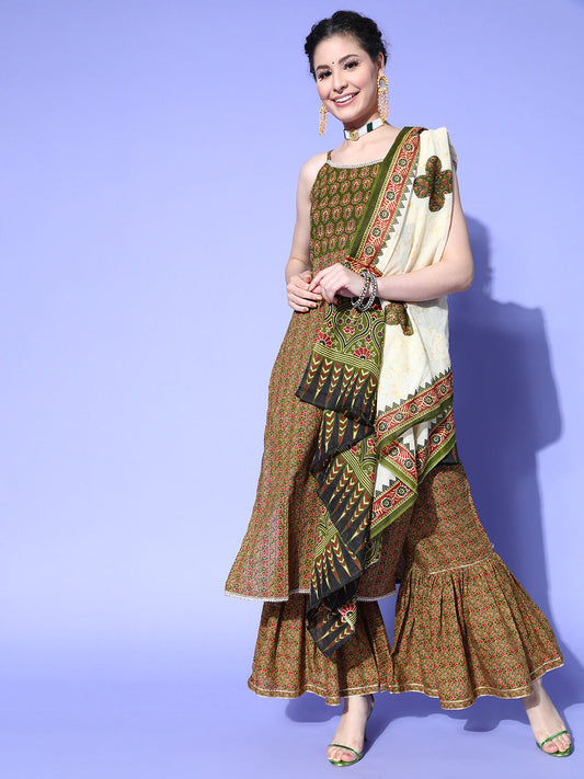 Women Printed Straight Kurta Sharara With Dupatta Set