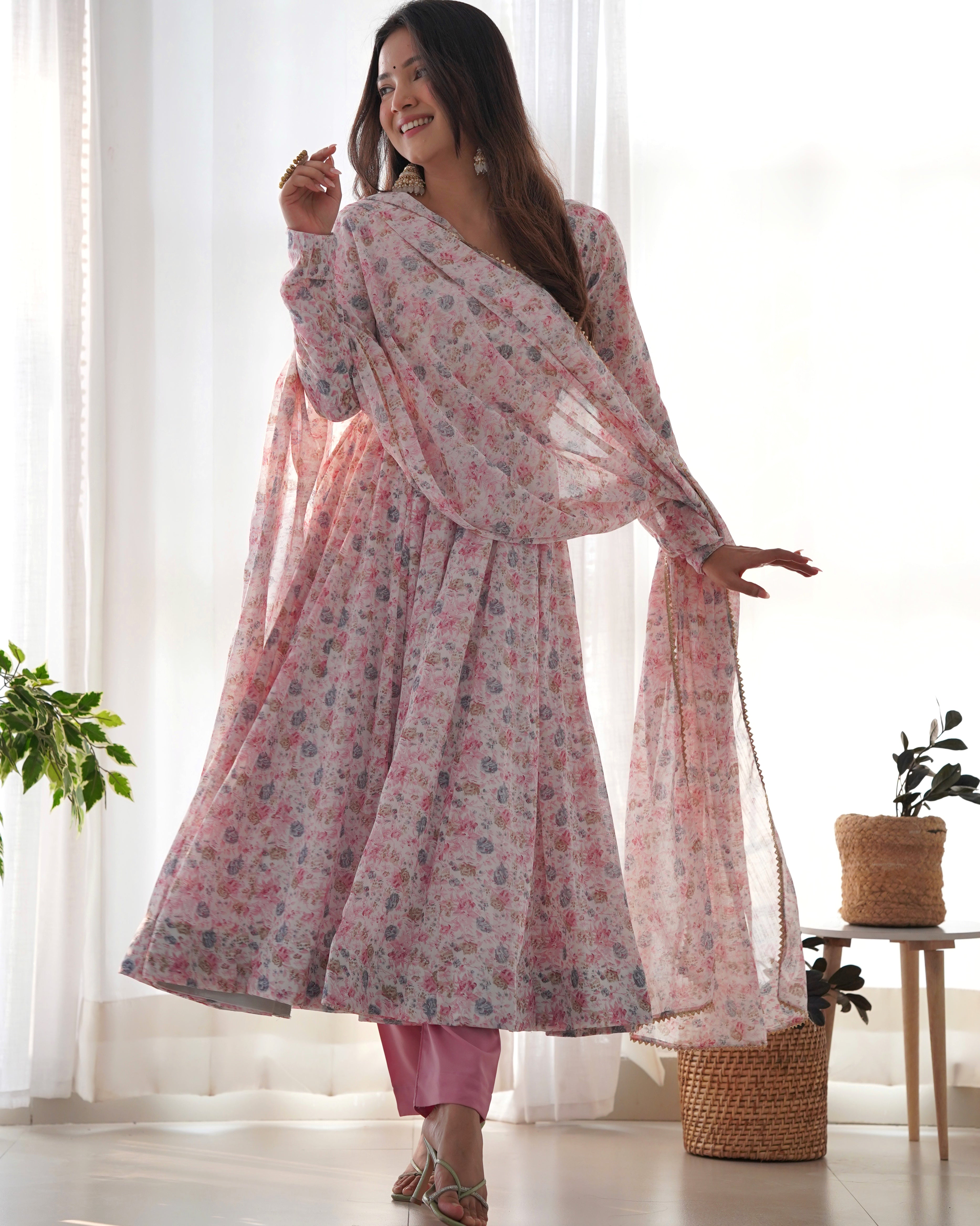 Pink Chiffon  Kurta Set  With Floral Print