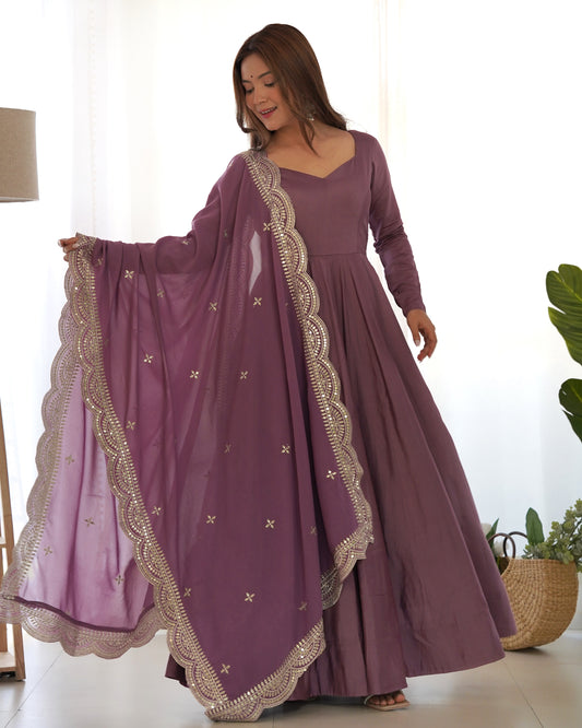 Mauve Pure Romansilk  Chander Kurta Set  With 16 Kali Gown