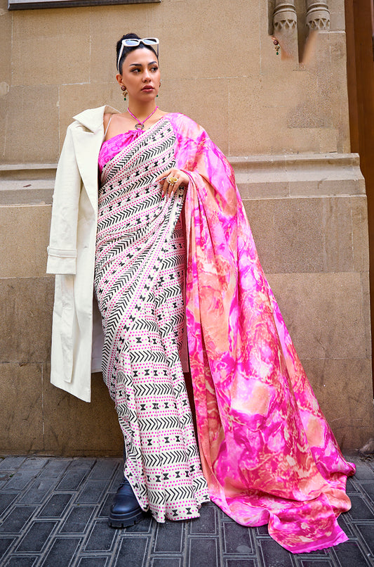 Â Pink printed saree