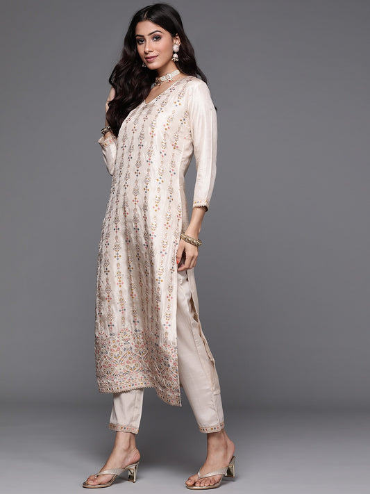 White Embroidered Straight Kurta