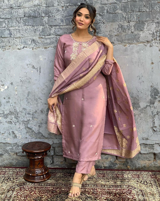 Onion Embroidered Straight Kurta