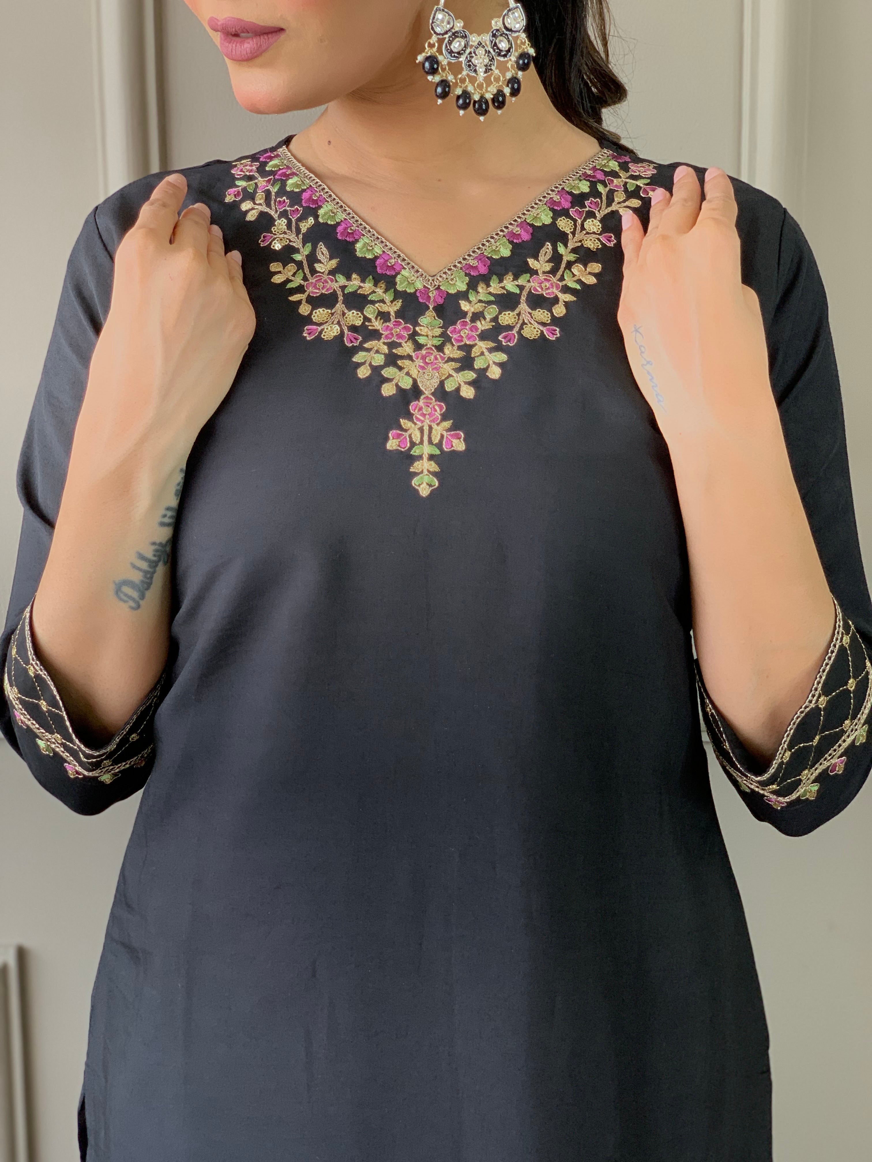 Black Embroidered Straight Kurta