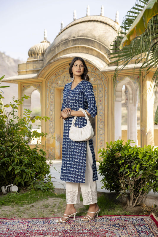 Women Blue Ethnic Printed Straight Kurta With Three Quarter Sleeves