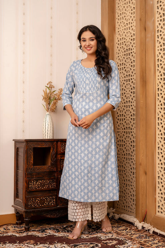 Women Blue Printed Straight Kurta With Three Quarter Sleeves