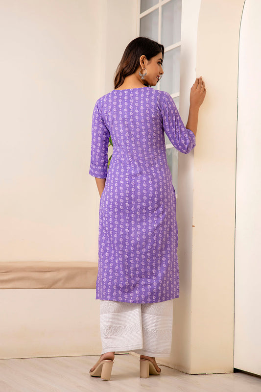 Women Purple Printed Straight Kurta With Three Quarter Sleeves