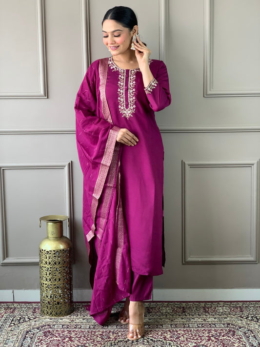 Pink Viscose Chanderi Kurta Set  With Embroidery