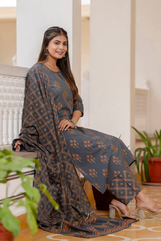 Women Steel Grey  Gold Printed Three-Quarter Sleeves Straight Kurta With Palazzo And Dupatta With Pockets And Face Mask