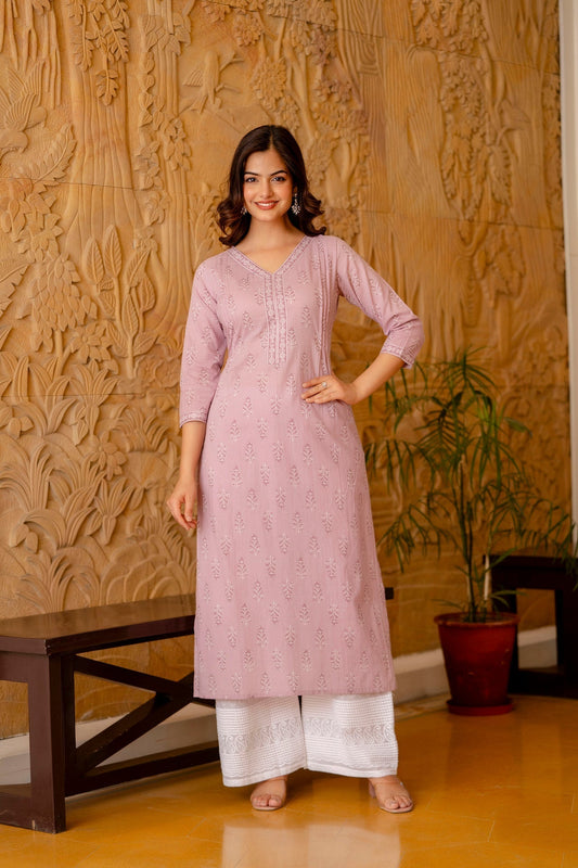 Women Purple Ethnic Printed Straight Kurta With Three Quarter Sleeves