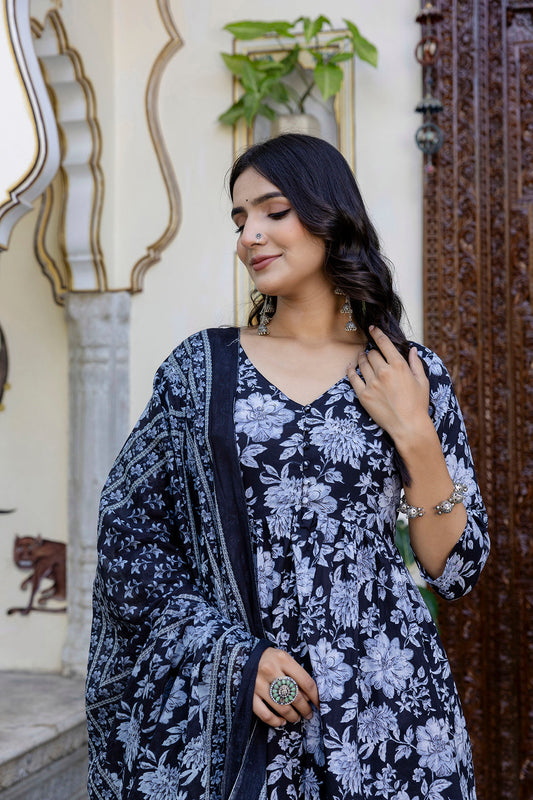 Women Black Floral Printed Anarkali Kurta And Trouser With Dupatta