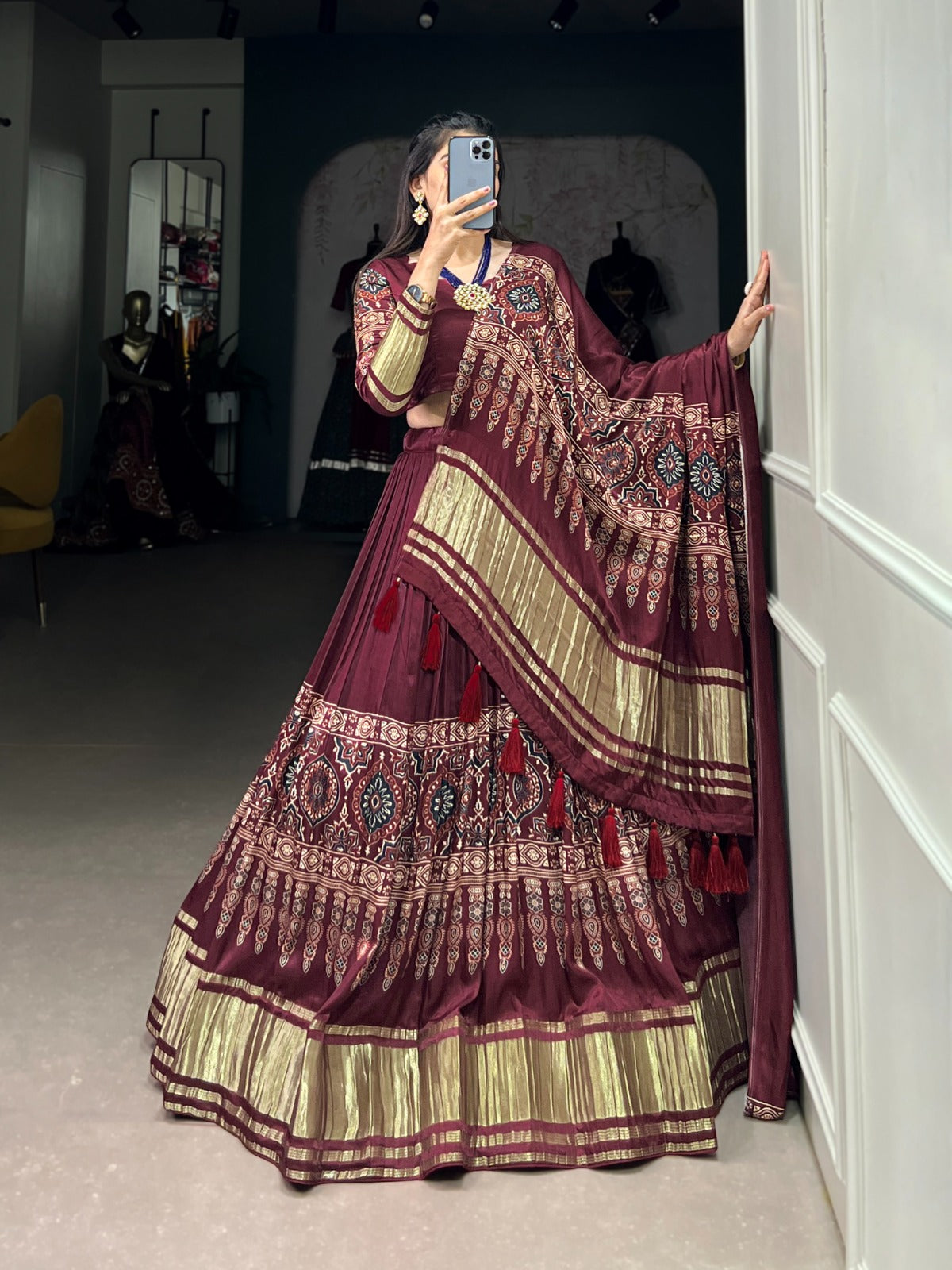 Lehenga Gaji Silk