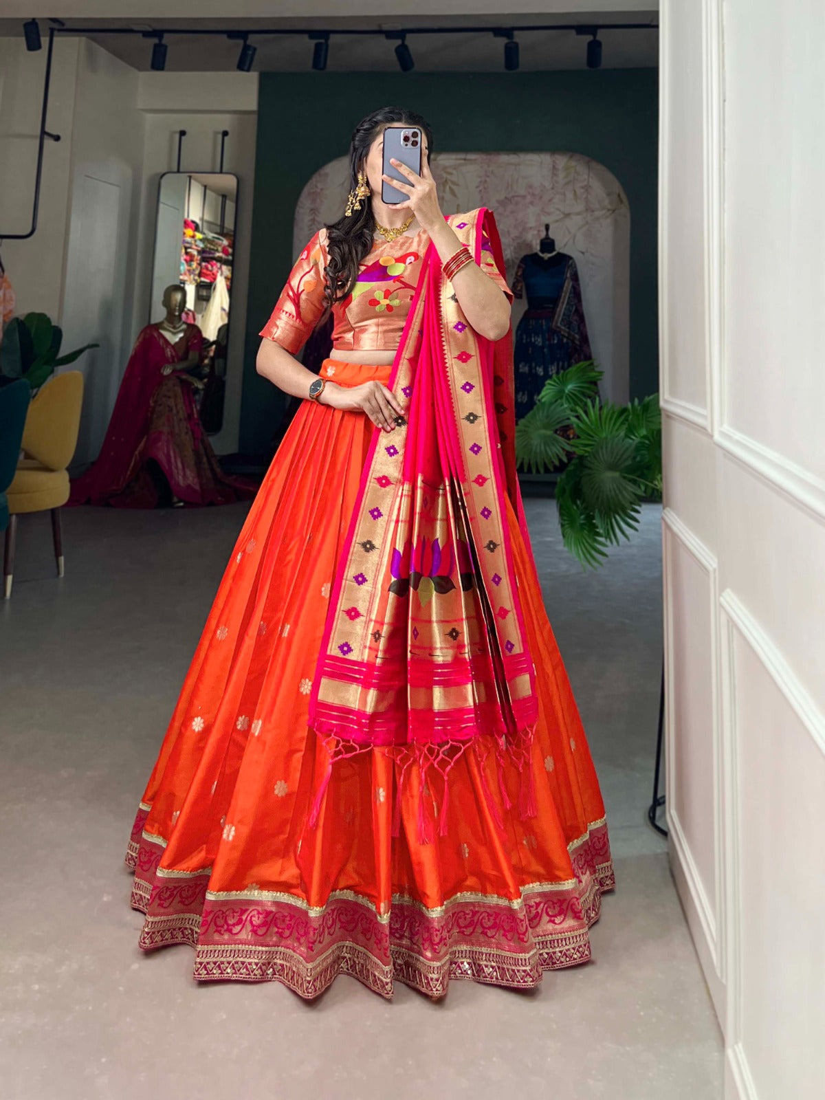 Lehenga Jacquard Silk (Paithani)