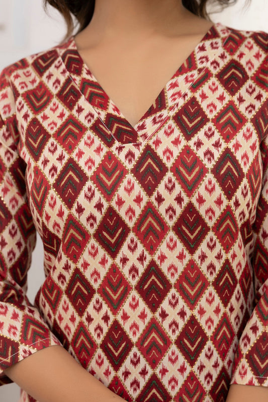 Women Maroon Printed Straight Kurta With Three Quarter Sleeves