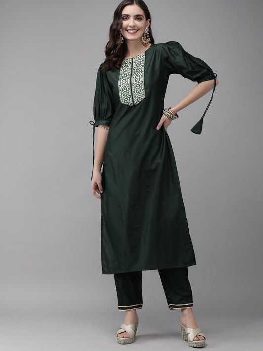 Women Green Solid Straight Kurta Trouser Set