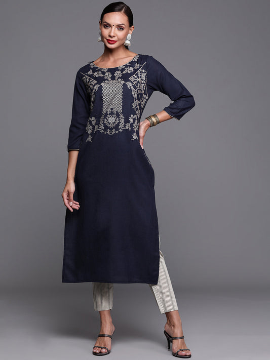 Women Navy Blue  Foil Printed Straight Kurtas