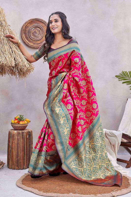 Pink Color Ethnic Silk Blend Fabric Graceful Festive Saree With Wevon Jacquard Designer