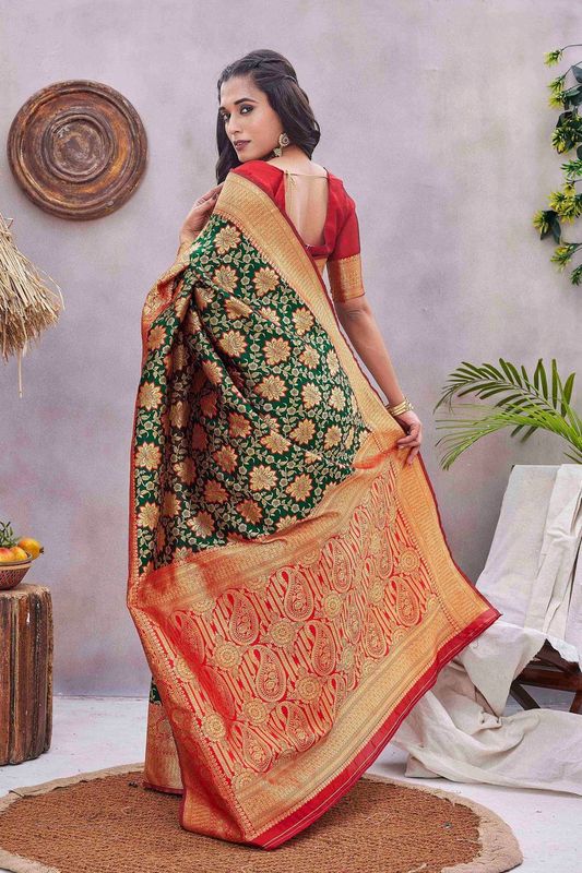 Green Color Glamorous Wevon Jacquard Designer Silk Blend Wedding Season Saree