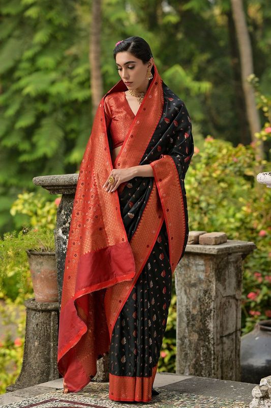 Black All Over Zari Woven Leaf Design With Contrast Flower Zari Woven Pallu Saree