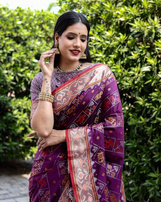 Purple Wevon Ikkat Patola Designer Handloom Silk Saree