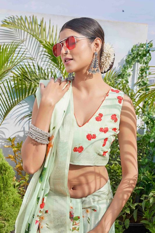 Pista Color Beautiful Fashinove Looks Smart Printed Linen Blend Saree
