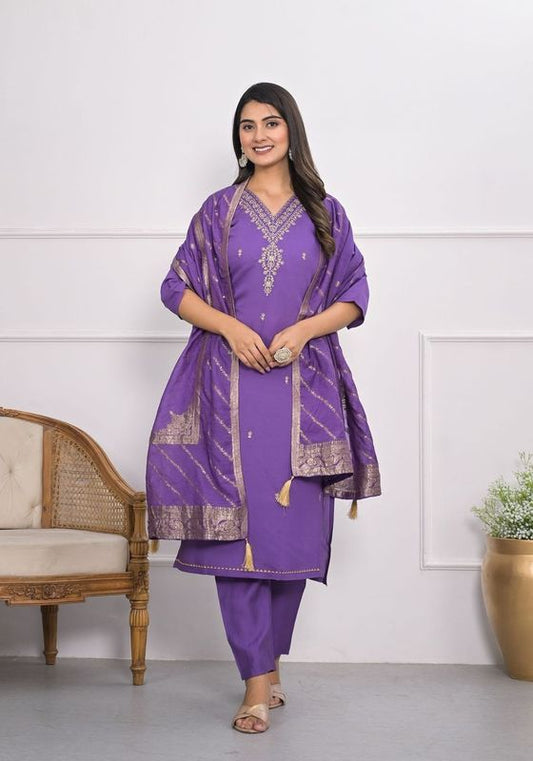 Lavender Color Viscoce Silk Fabric Designer Embroidery Work Salwar Kameez For Ceremonial Looks