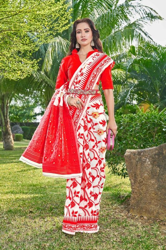 Red Color Silk Cotton Wevon Thread Designer Ethnic Casual Looks Saree