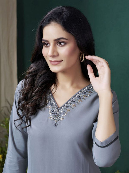 Grey Color Formal Looking Kurti With Maaza Cotton Hand Work With Pocket