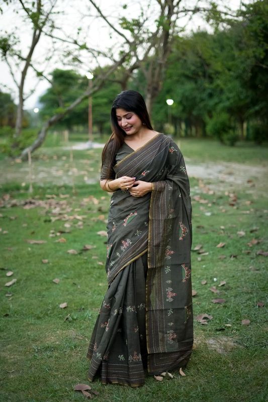 Elegant Green Khadi Tussar Silk Saree With Sophisticated Designer Kantha Stitch Thread Embroidery Work