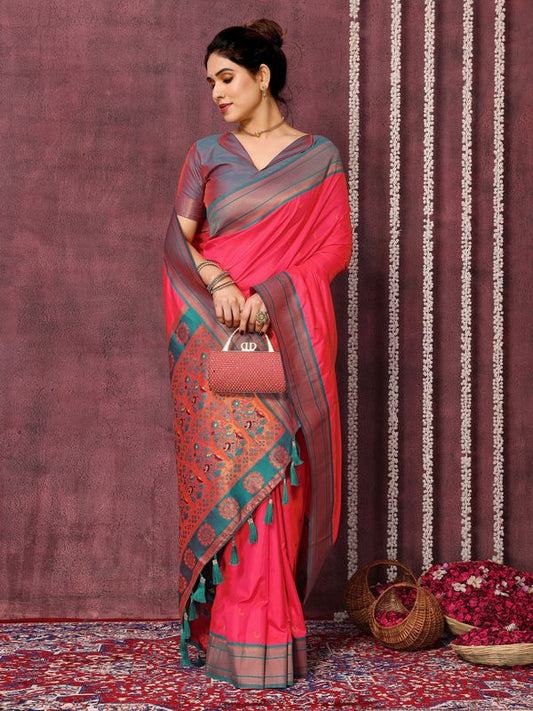 Pink Wevon Jari Designer Work Silk Blend Saree