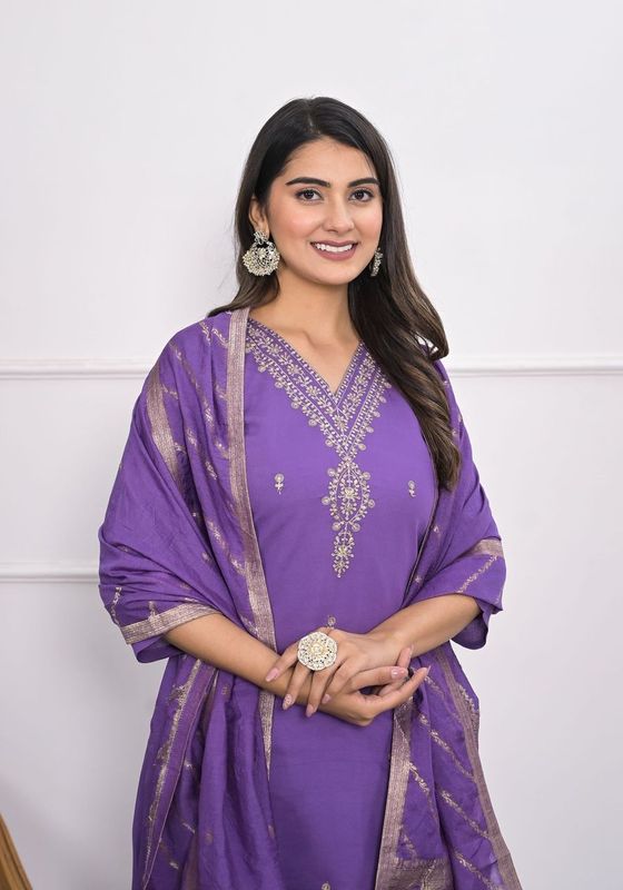Lavender Color Viscoce Silk Fabric Designer Embroidery Work Salwar Kameez For Ceremonial Looks