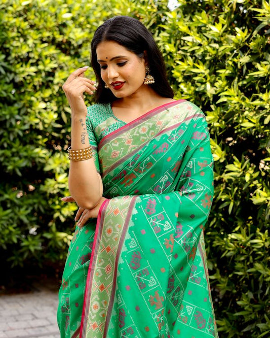 Rama Wevon Ikkat Patola Designer Handloom Silk Saree