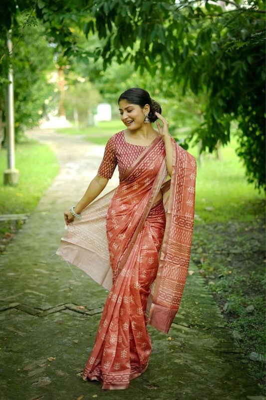 Orange Color Beautiful Cotton Fabric Saree With Designer Digital Printed