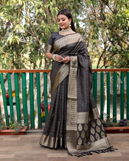 Black Weaving Bandhej Patola Designer Handloom Silk Saree