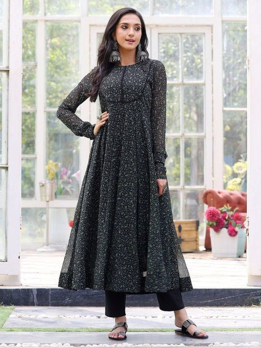 Black Color Beautiful Designer Floral Printed Long Gown For Partywear Looks