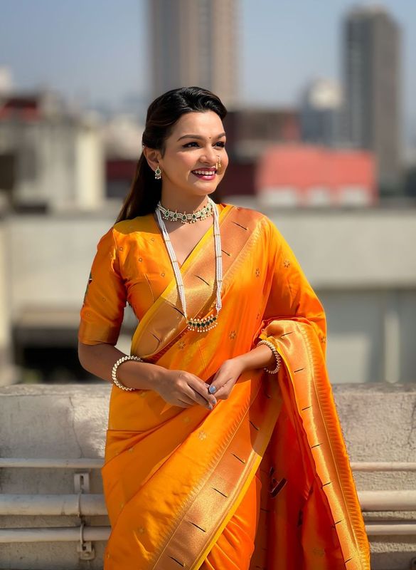 Yellow Wevon Paithani Vitthala Designer Soft Silk Saree
