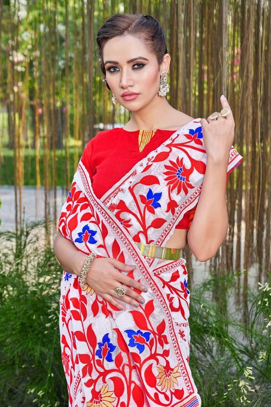 White Color Silk Cotton Wevon Thread Designer Ethnic Casual Looks Saree