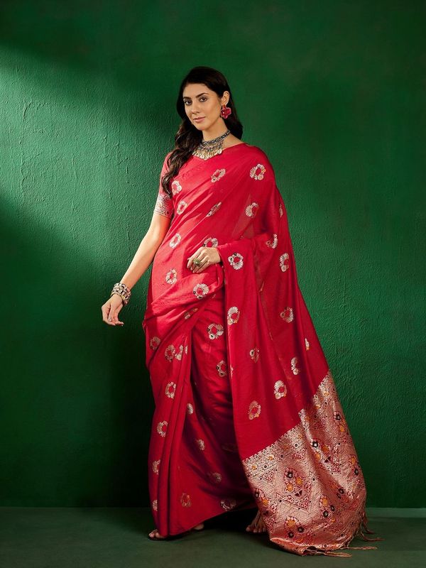 Red Wevon Jacquard Designer Staple Dola Cotton Saree